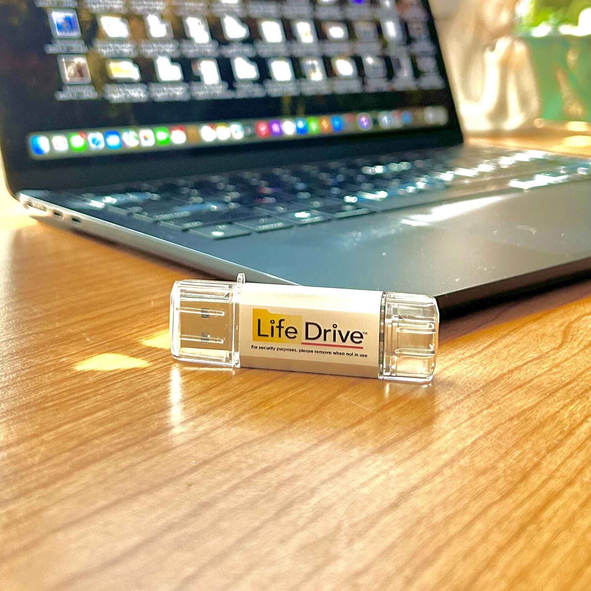 LifeDrive USB